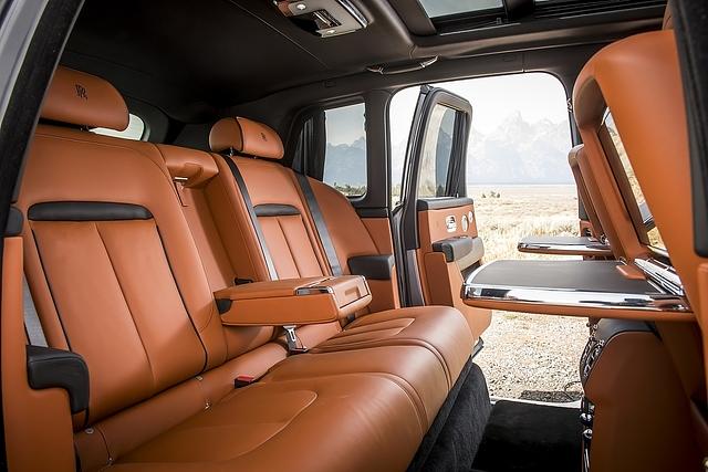 Rolls Royce Cullinan 2019 - jede Menge Platz im Fond