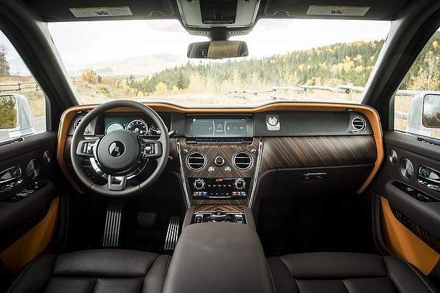 Rolls Royce Cullinan 2019 - man vermisst Modernität und größere Displays