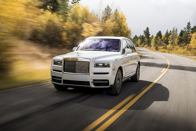 Rolls Royce Cullinan 2019 - 250 km/h schnell
