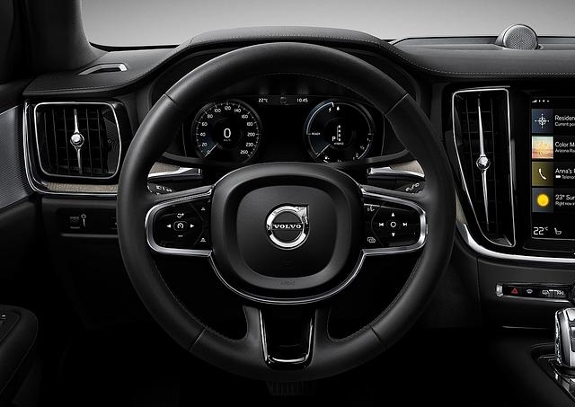 Volvo V60 D4 Cross Country - gut ablesbare Instrumente - natürlich animiert