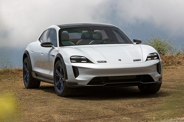 Porsche Mission E Cross Turismo. \"Gerade beim E-Motor gibt es Unterschiede in der Ansteuerung und der Auslegung. Dazu kommt, dass ein E-Motor bisher nicht die Anforderungen erfüllen musste, die in...