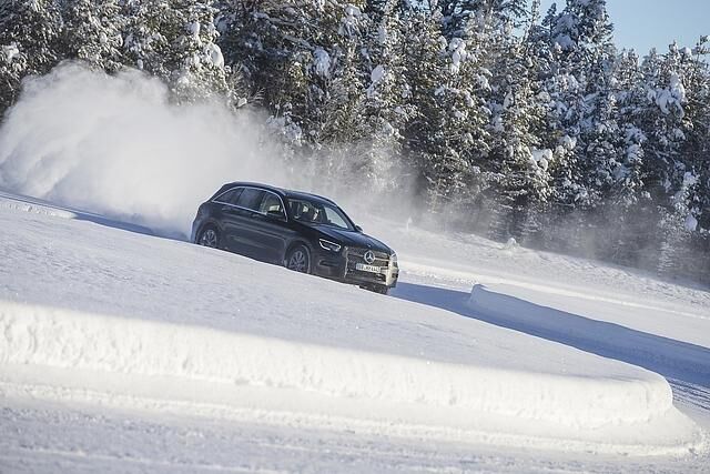 Prototyp Mercedes GLC 2020 - auf dem Es im entspannten Drift