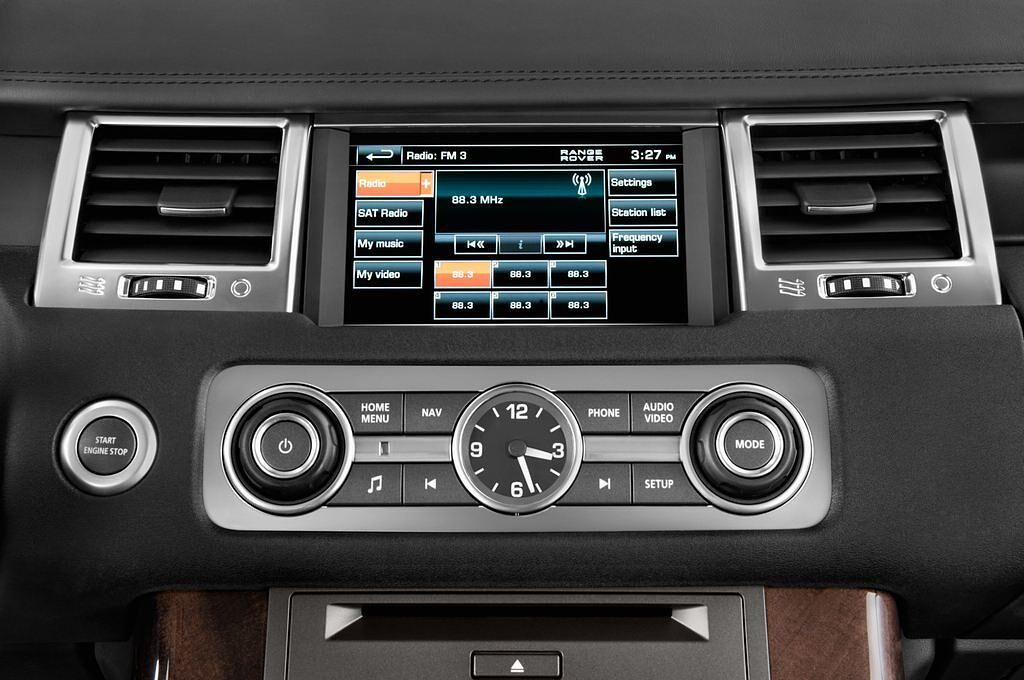 Land Rover Range Rover Sport (Baujahr 2013) HSE 5 Türen Radio und Infotainmentsystem