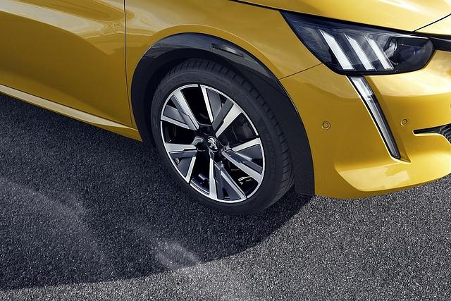 Peugeot 208 2020