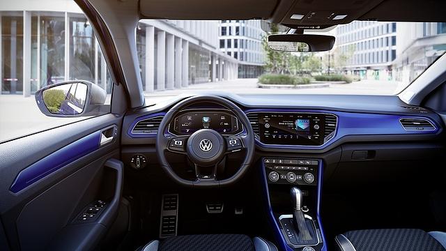 Das Cockpit des VW T-Roc R