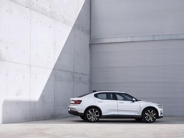 Der Polestar 2 kostet zu Beginn 59.900 Euro