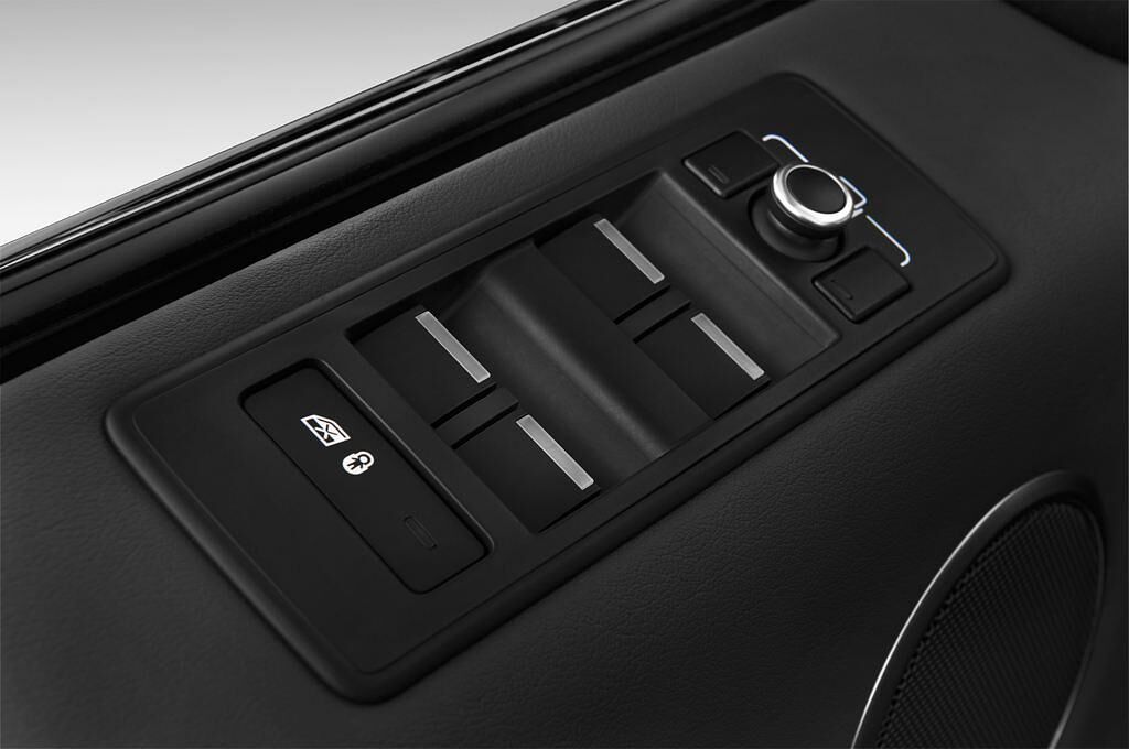 Land Rover Range Rover Sport (Baujahr 2015) Hse Dynamic 5 Türen Bedienungselemente Tür