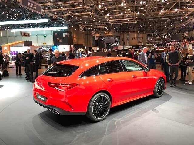 Mercedes stellt den Lifestyle-Kombi CLA Shooting Brake aus