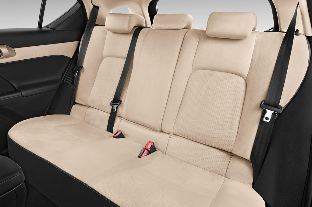 Lexus CT (Baujahr 2015) Executive Line 5 Türen Rücksitze