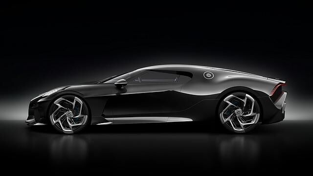 Der Vorderwagen ist länger als beim Chiron