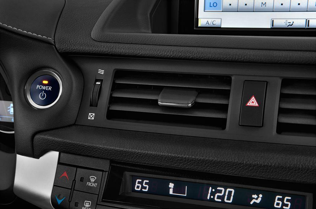 Lexus CT 200H (Baujahr 2011) Executive Line 5 Türen Lüftung