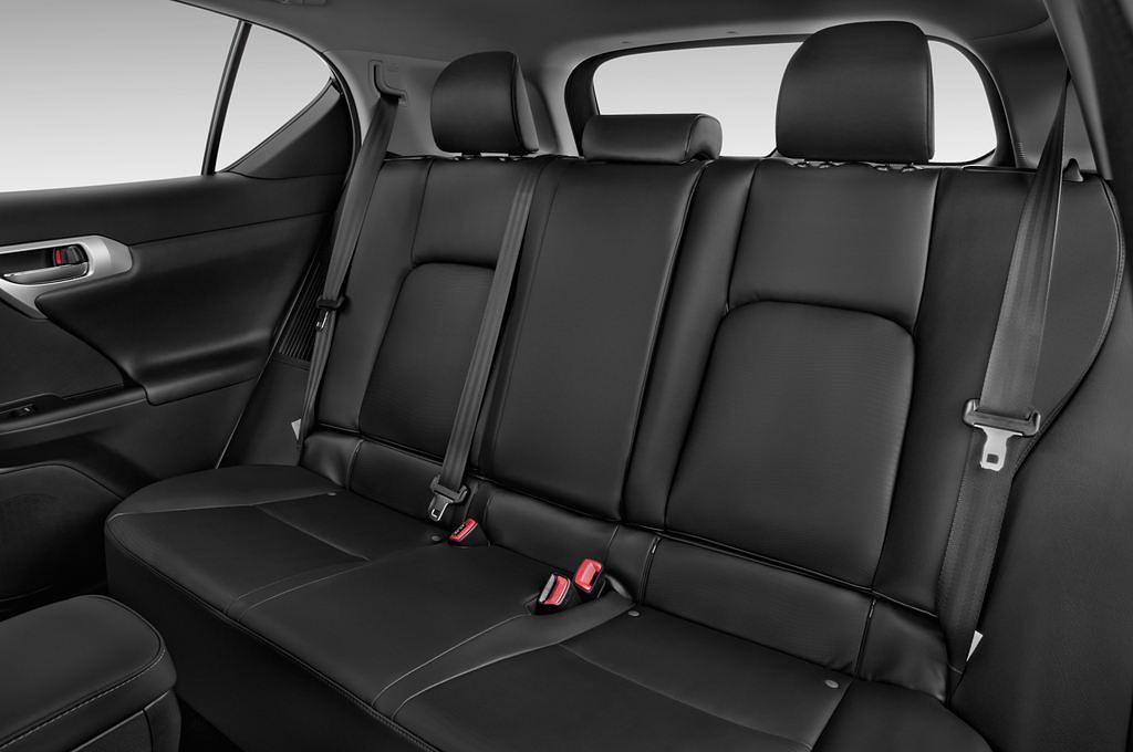 Lexus CT 200H (Baujahr 2011) Executive Line 5 Türen Rücksitze