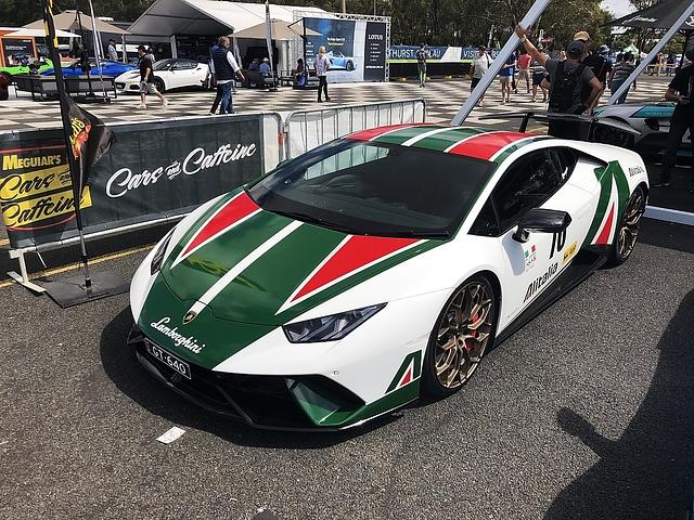 Cars and Caffeine Bathurst - Lamborghini Huracan