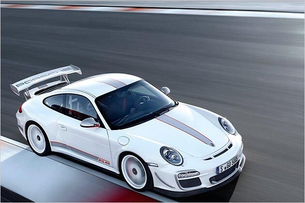 Porsche-Modelle haben beim 24-Stunden-Rennen seit jeher gute Karten. Hier ein aktueller 911 GT3 RS 4.0