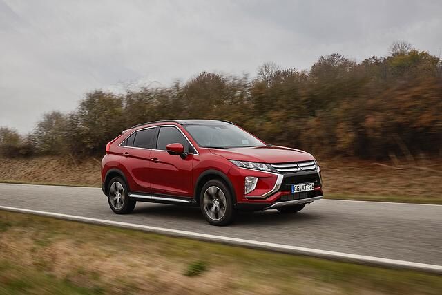 Mitsubishi hat dem Eclipse Cross reichlich Chromschmuck ins Blechkleid eingezogen