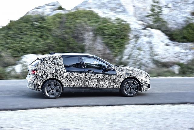 Die Dachlinie verrät, dass es beim BMW 1er um Raum-Ökonomie geht