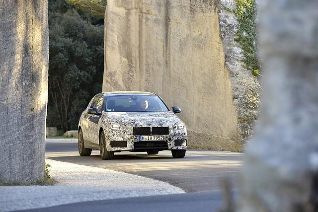 Auf den Landstraßen macht der BMW 1er eine gute Figur