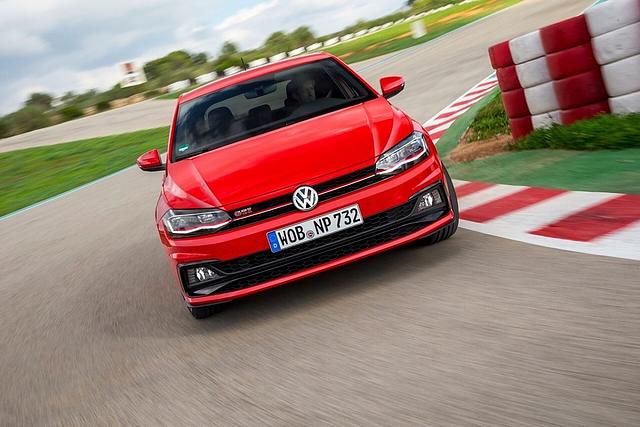 VW plädiert dafür, Tempolimits zielgenau und situationsangepasst angewandt werden, etwa auf nachweislich besonders unfallauffälligen Streckenabschnitten oder temporär bei entsprechenden...