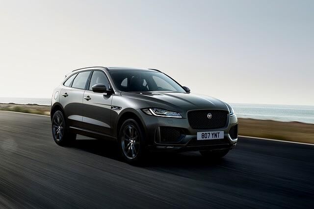Jaguar F-Pace 300 Sport und Chequered Flag - Dynamisches Doppel