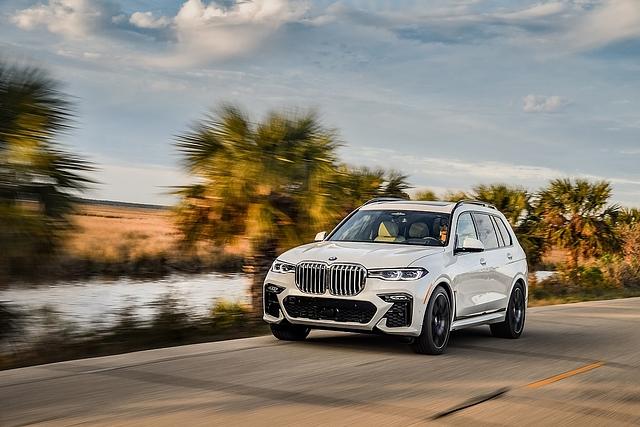 BMW X7 xDrive 50i - zunächst ist der V8-Motor in Europa nicht verfügbar