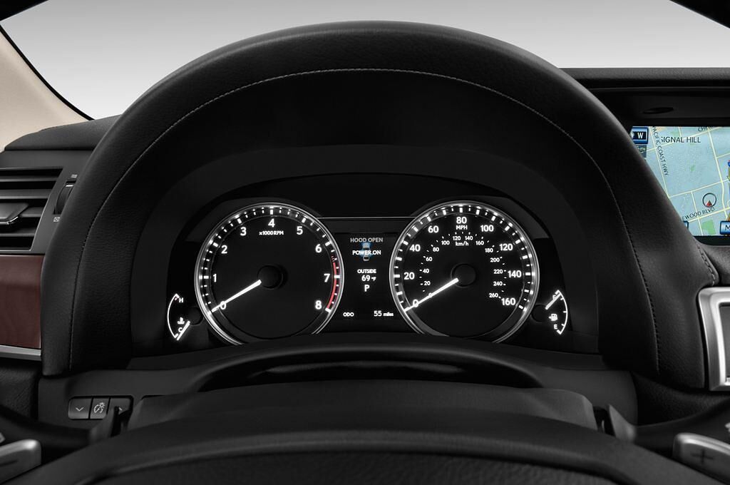Lexus GS (Baujahr 2012) Executive Line 4 Türen Tacho und Fahrerinstrumente
