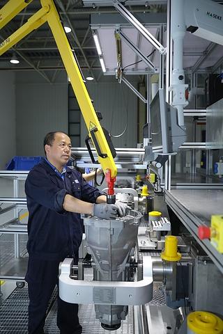 ZF baut in Shanghai eine Getriebeproduktion auf
