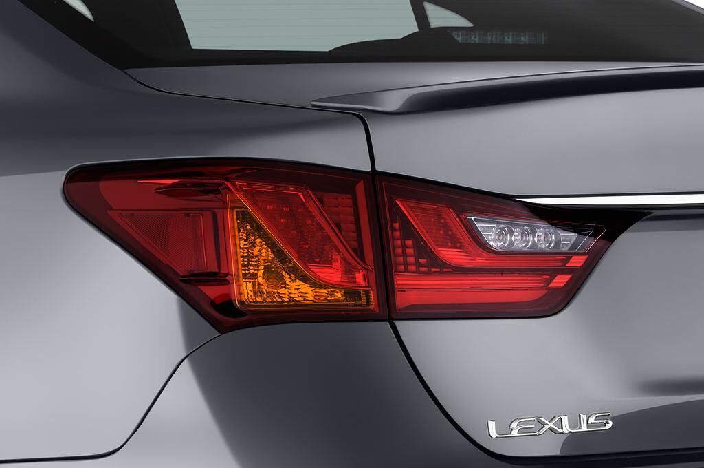 Lexus GS (Baujahr 2014) 300H F Sport 4 Türen Rücklicht