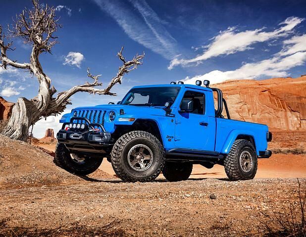Der J6 zitiert den Jeep Honcho aus dem Jahr 1978