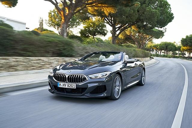 BMW M 850i Cabrio xDrive - 250 km/h schnell