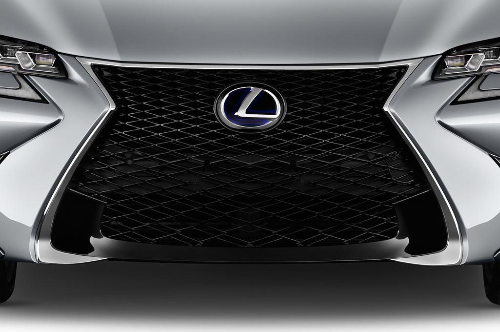 Lexus GS (Baujahr 2016) F Sport 4 Türen Kühlergrill und Scheinwerfer