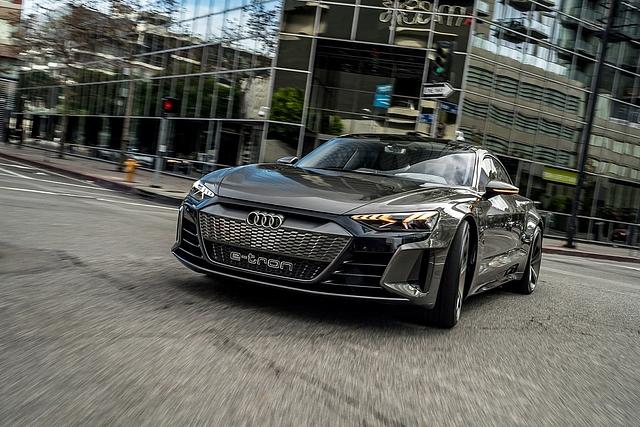 Autos, wie der Audi E-Tron GT helfen beim Verringern der CO2-Emissionen