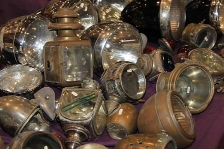 Essen Motor Show 2011: Teilemarkt in der Oldtimerhalle