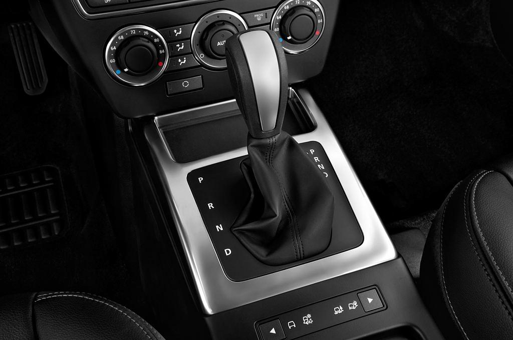 Land Rover Freelander 2 (Baujahr 2013) SE 5 Türen Schalthebel