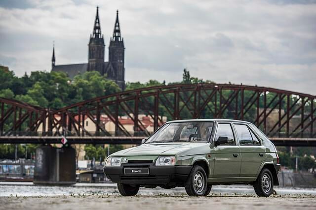 Der politische Wind of Change fegte vor 30 Jahren mit Sturmgewalt durch die Autolandschaft. Dort wirbelte er billige Ost-Modelle wie den tschechischen Skoda Favorit