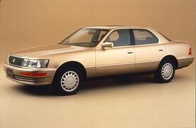 Tradition: 30 Jahre Lexus und Infiniti - Krieg den Sternen Tradition: 30 Jahre Lexus und Infiniti - Krieg den Sternen