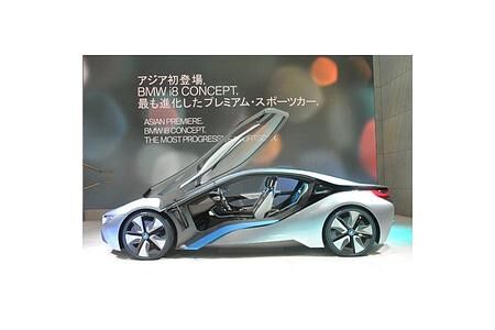 BMW will Karbon-Karosserien schneller bezahlbar machen