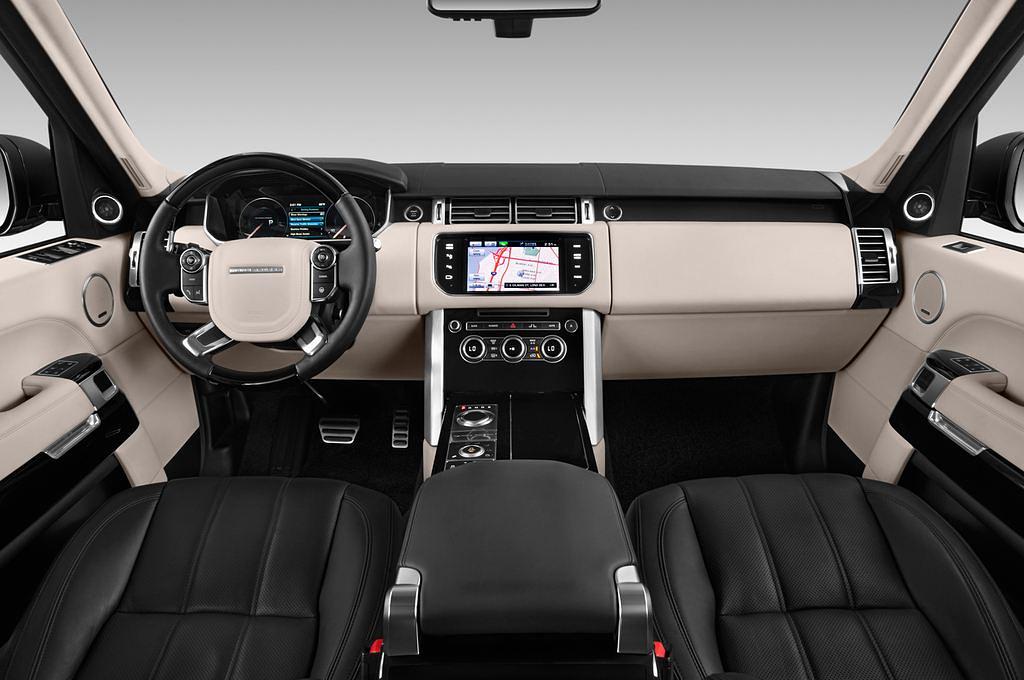 Land Rover Range Rover (Baujahr 2014) HSE 5 Türen Cockpit und Innenraum