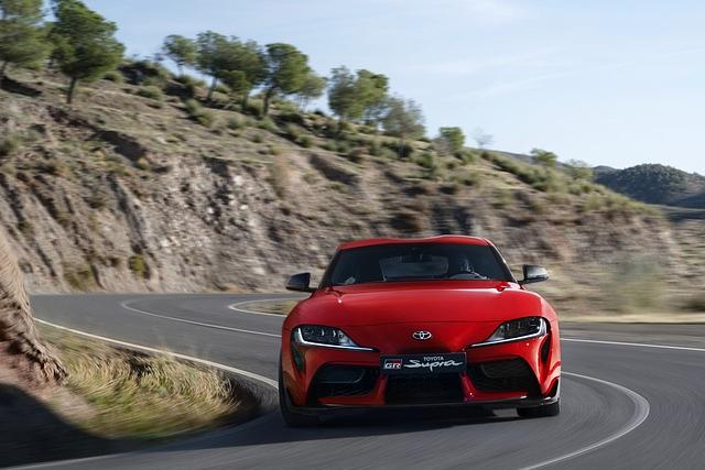 Beim Anblick der Front des Toyota Supra würde man nicht unbedingt einen BMW Z4 erwarten