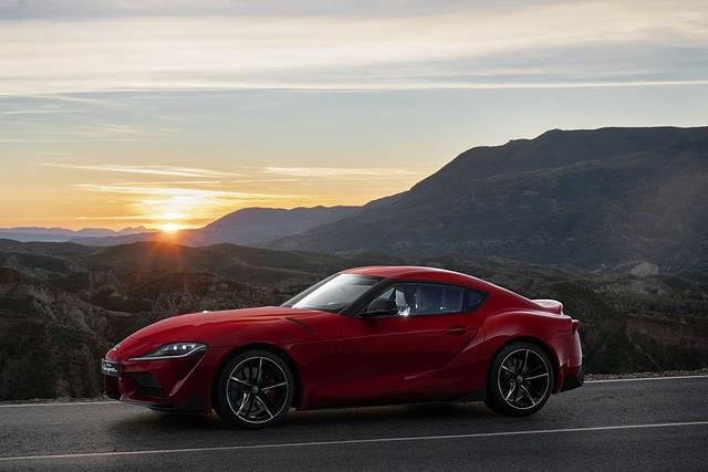 Ein besonderes Merkmal des Toyota Supra ist sein Double-Bubble-Dach