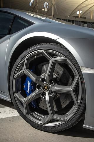 Lamborghini Huracan Evo - 20 Zöller