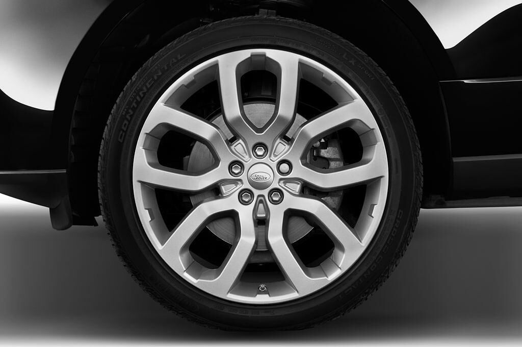 Land Rover Range Rover (Baujahr 2015) Vogue 5 Türen Reifen und Felge