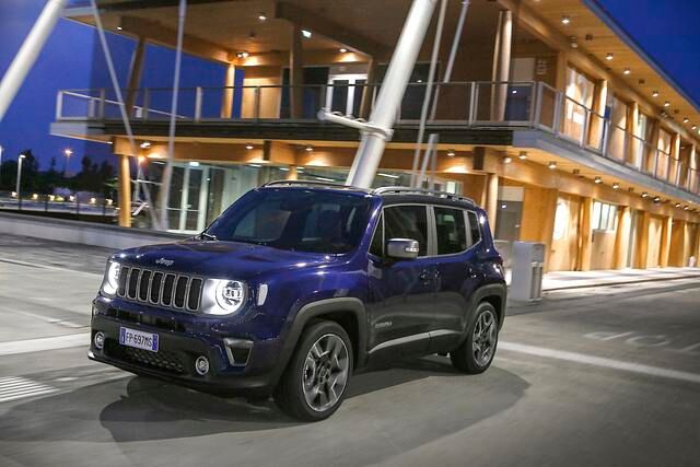 Dass sich der Renegade mit dem Fiat 500X Technik und Montagebänder teilt, sieht man ihm nicht an