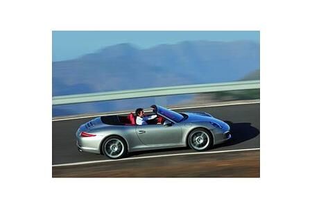 911 Carrera Cabrio pünktlich zur neuen Open-Air-Saison