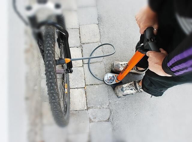 Ist der Luftdruck stets korrekt, halten Fahrradreifen länger
