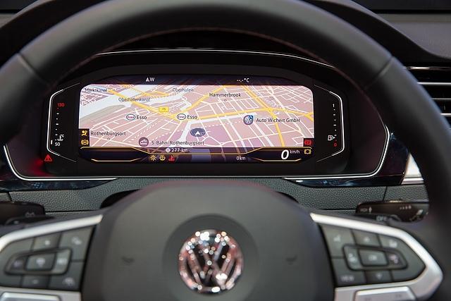 Die große Bühne: Im virtuellen Kombiinstrument kann jetzt auch die Karte über das gesamte Display angezeigt werden
