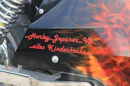 Motorrad mit 12-Zylindermotor