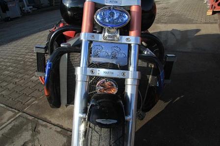 Motorrad mit 12-Zylindermotor