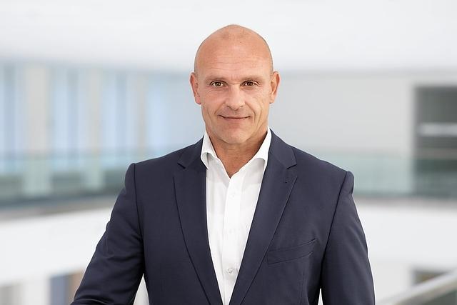 VW Marken-Vorstand für die Elektro-Mobilität Thomas Ulbrich sieht die Zellversorgung für die ersten Produktionsjahre der VW Elektromodelle gesichert