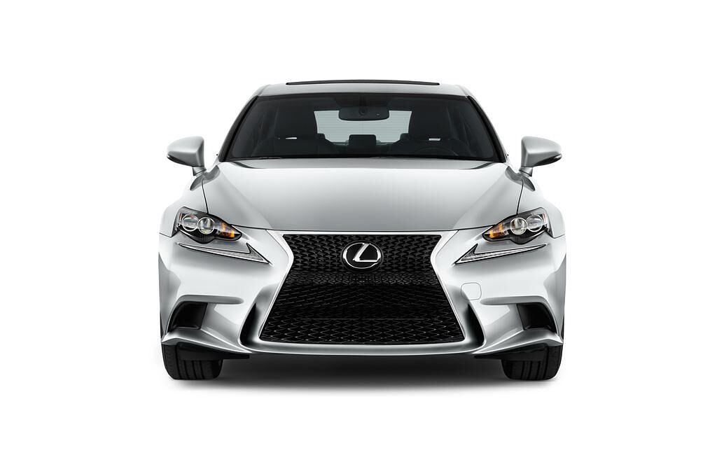 Lexus IS (Baujahr 2016) F Sport 4 Türen Frontansicht