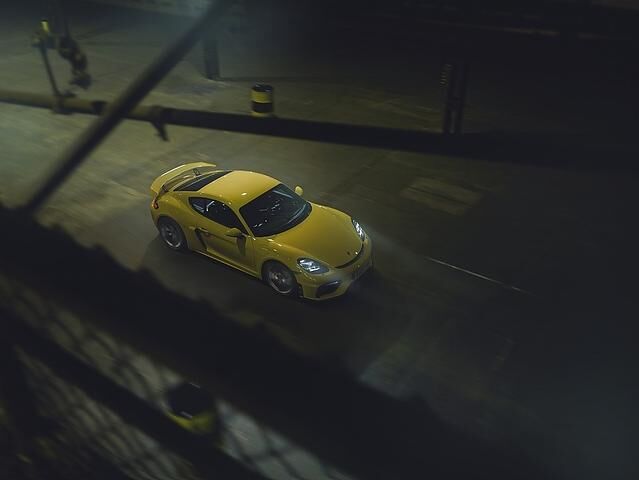 Porsche 718 Cayman GT4